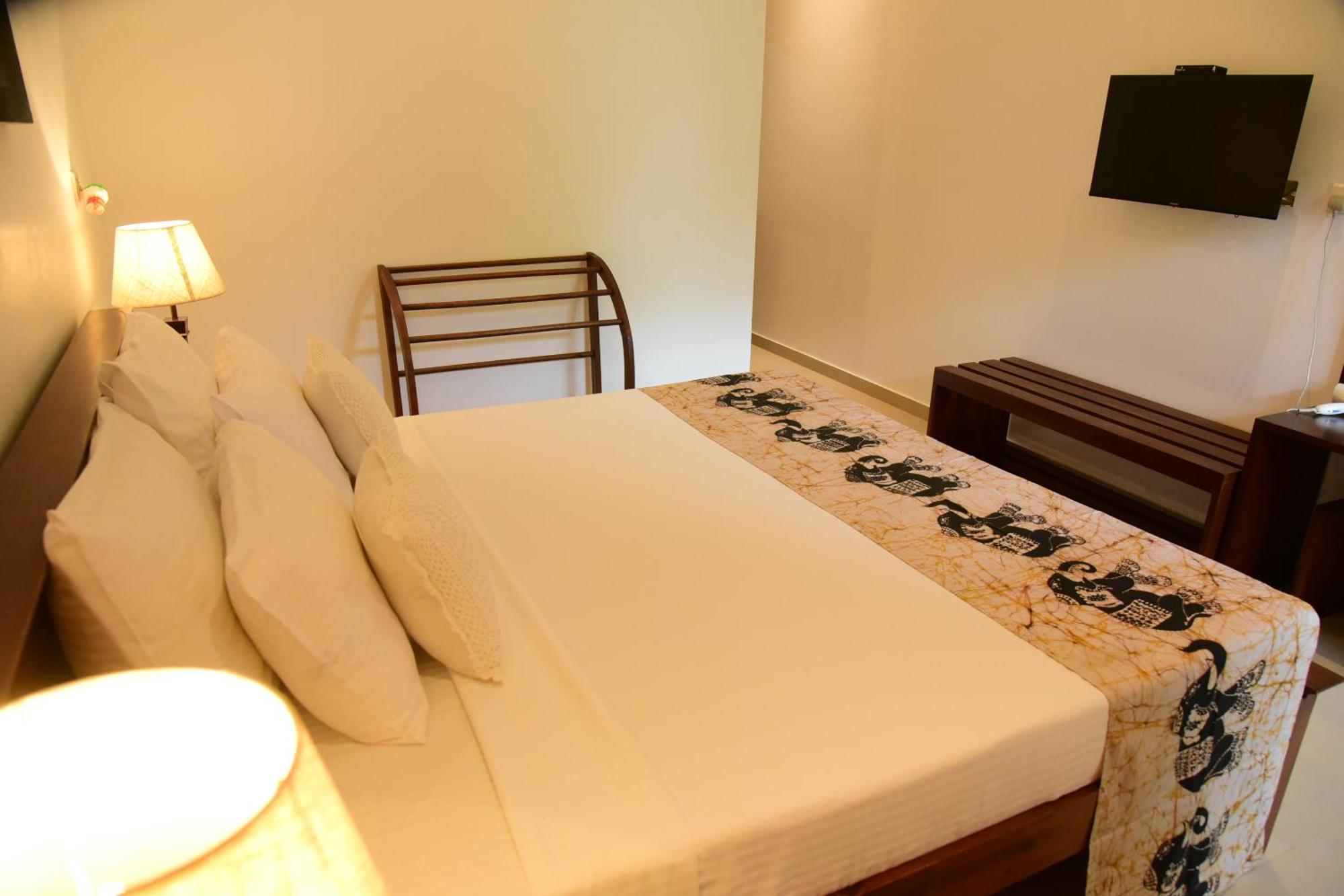 Tranquil Hotel Hikkaduwa Exterior photo