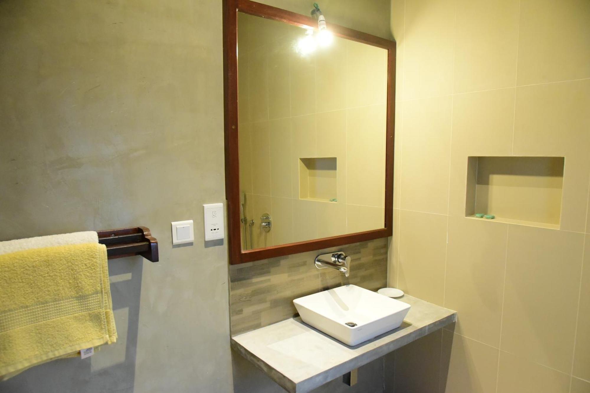 Tranquil Hotel Hikkaduwa Exterior photo
